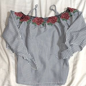 this is a top that would match for going out and for photoshoots.